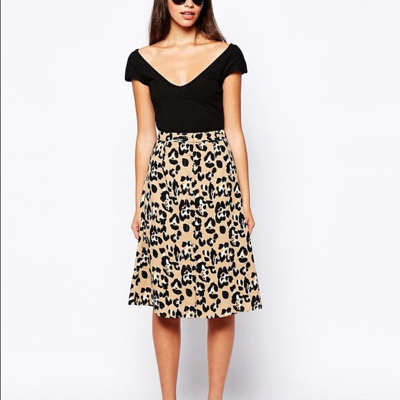 Animal print midi