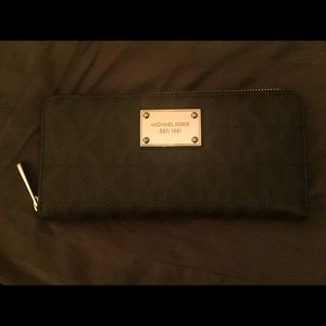 Michael Kors Continental Wallet Black