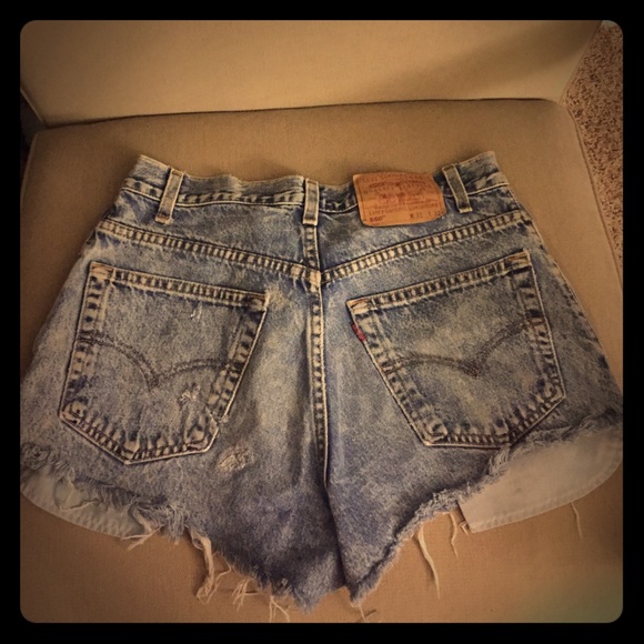Levis high-waisted distressed shorts