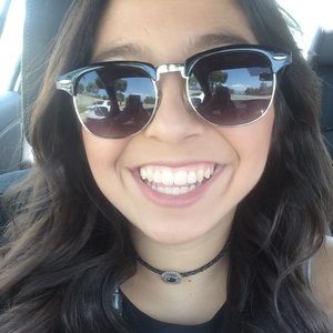 Meet your Posher, Alyssa