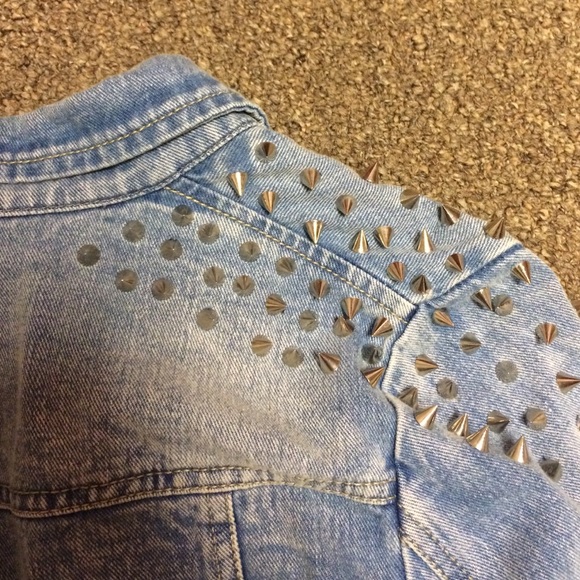 Denim jacket - Picture 3 of 4