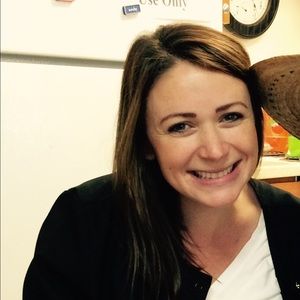 Meet your Posher, Maura