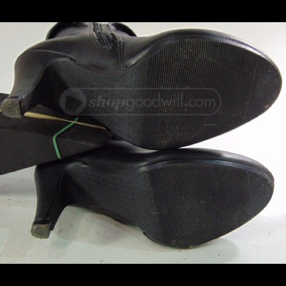 It's OK Ladies High Heel Boots. Sz. 6 - Picture 2 of 3