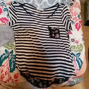 Cute floral and stripe shortsleeve