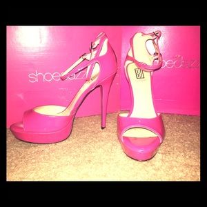 Fuchsia heels