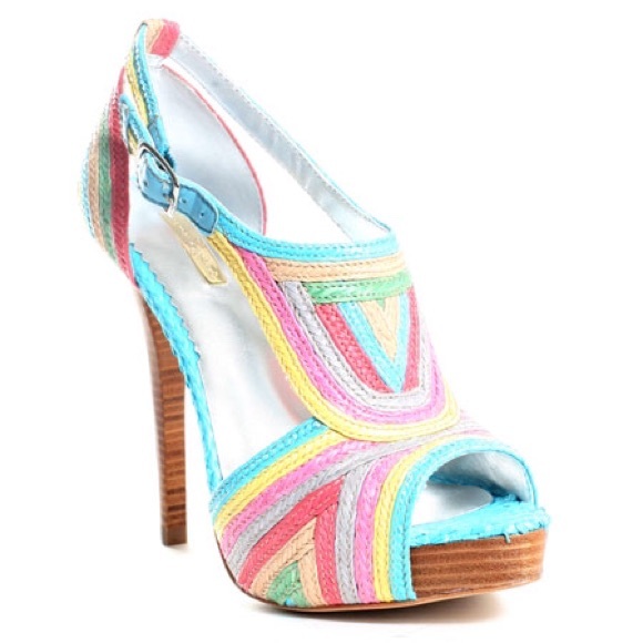 Report Signature - Lucie Heel