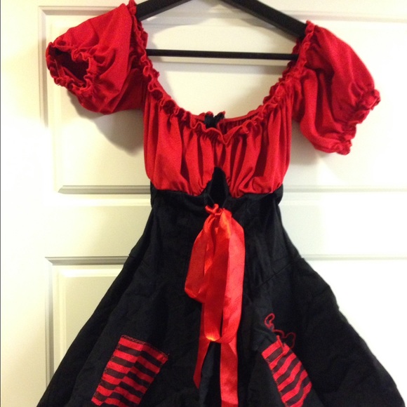 Sexy pirate costume - Picture 1 of 4