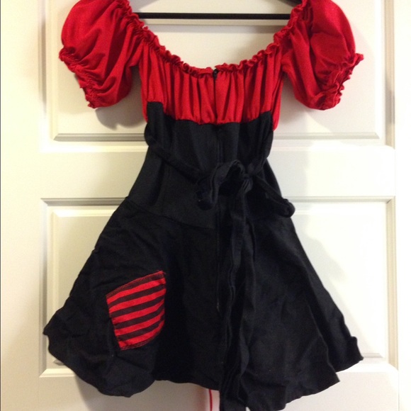 Sexy pirate costume - Picture 3 of 4