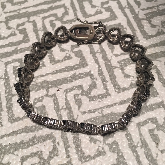 Heart Bracelet - Picture 3 of 3