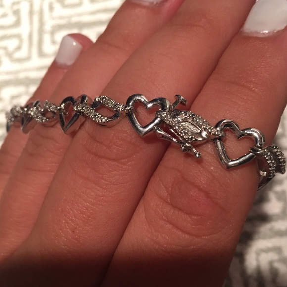 Heart Bracelet - Picture 2 of 3