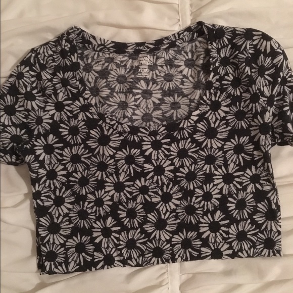 urban outfitters sunflower shirt
