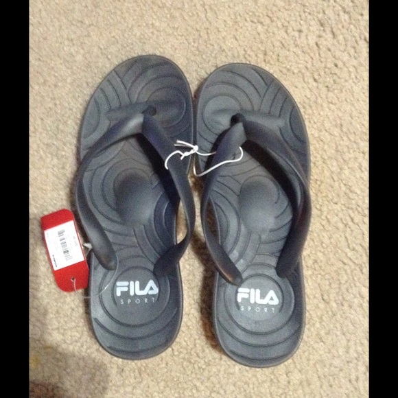 New Fila grey flip flops
