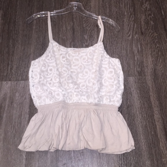 NWOT lace detailed tank top