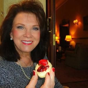 Meet your Posher, Lavonne