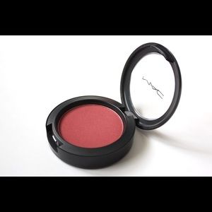 MAC blush