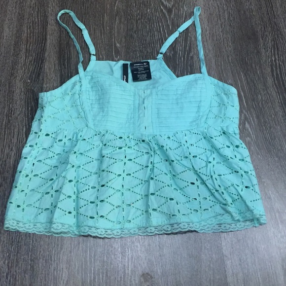 Mid-crop lace tank top