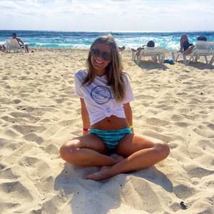 Meet your Posher, Toni