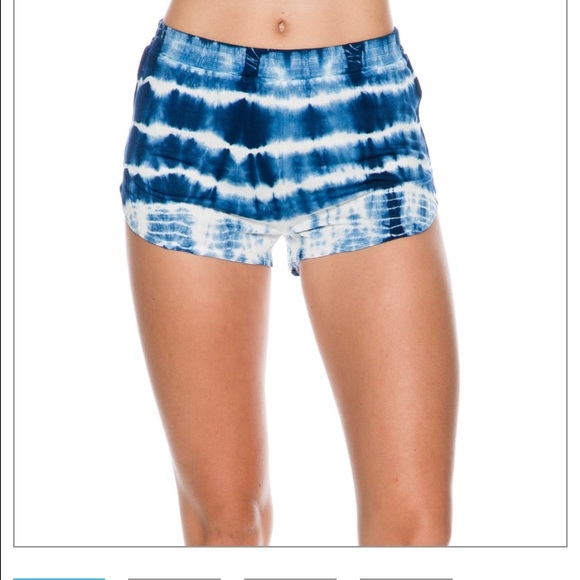Volcom tie die shorts