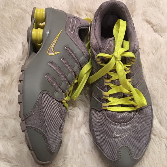 Nike Shoes - Nike Shox .. Excellent condition