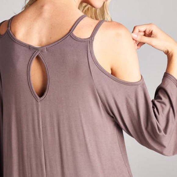 One Hr Sale ❤️ Chic Cold shoulder tunic - Picture 3 of 3