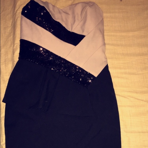 Strapless dress