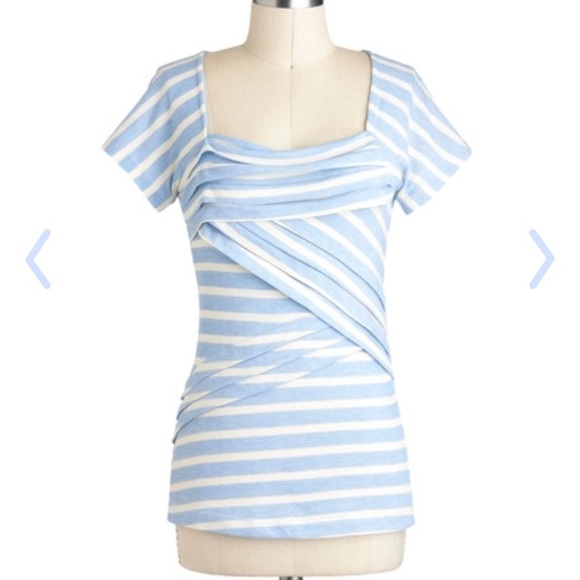NWT Tulle short sleeve top