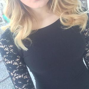 Meet your Posher, Kayla
