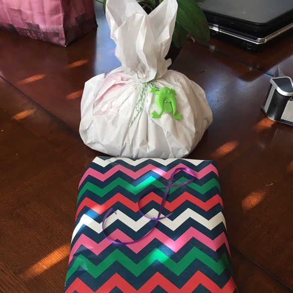 👦🏻 Packages for kids! Packed with ❤️ - Picture 2 of 4