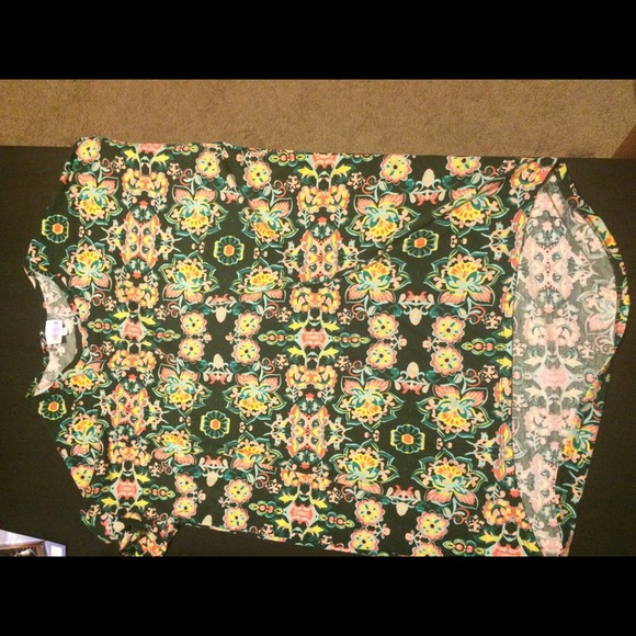 Lularoe xs Irma bnwot  it is just not my style