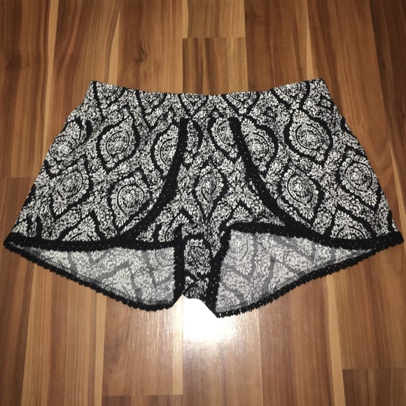 Black & white graphic shorts