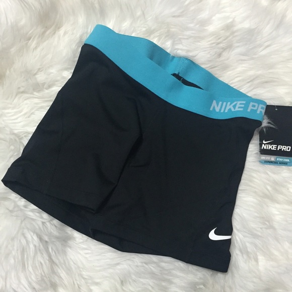 OFFER ME🌻 Nike Pro Shorts - Picture 2 of 4