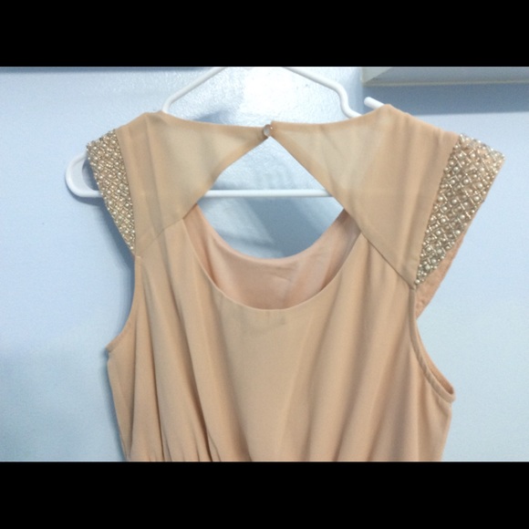 Dress - Picture 3 of 4