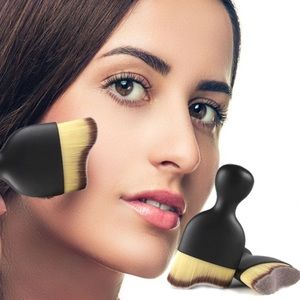 Curve Makeup Brush