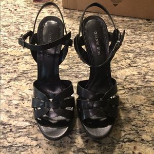 Gianni Bini Platform Sandals