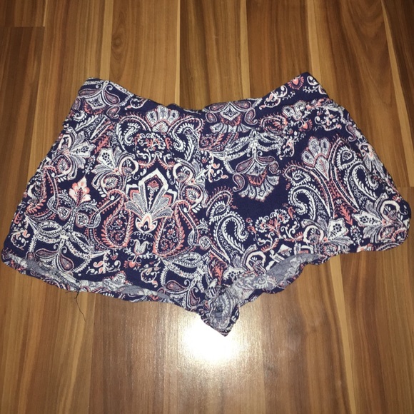 Navy blue graphic shorts