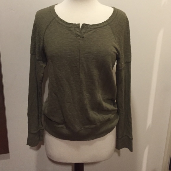 Army green pullover
