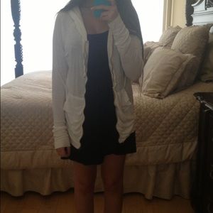 White zip up sweatshirt