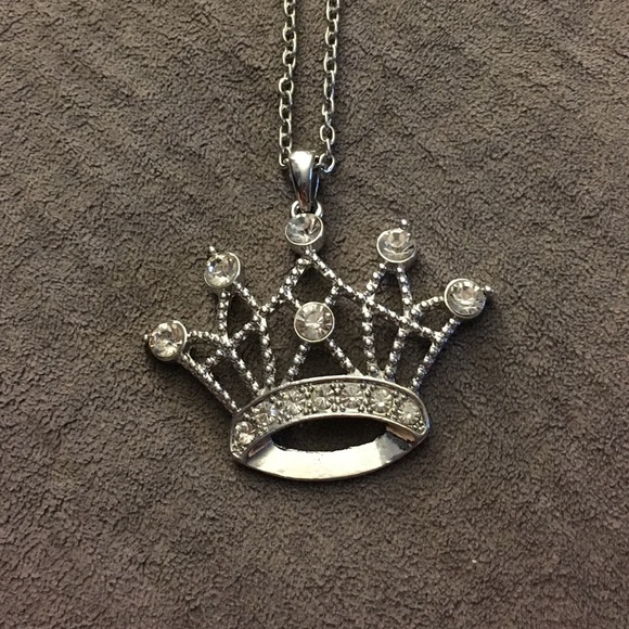 Princess crown necklace