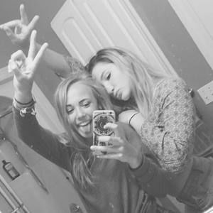 Meet your Posher, Abbey