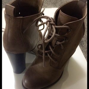 Cool brown, heeled booties