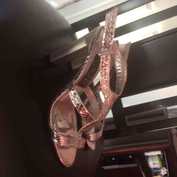 Cache silver heels - Picture 2 of 3