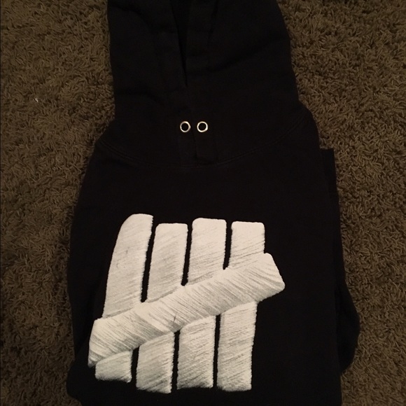 Undefeated Hoodie Rope Strikes