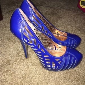 Bcbg heels