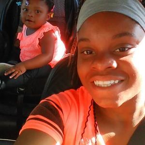 Meet your Posher, Tia