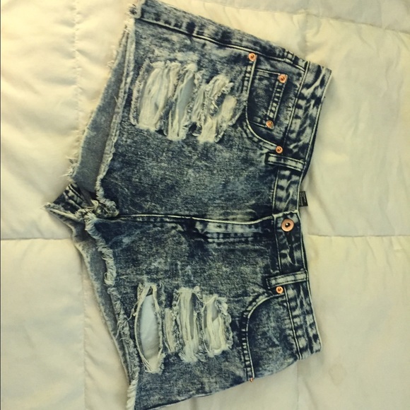 Acid washed high waisted shorts
