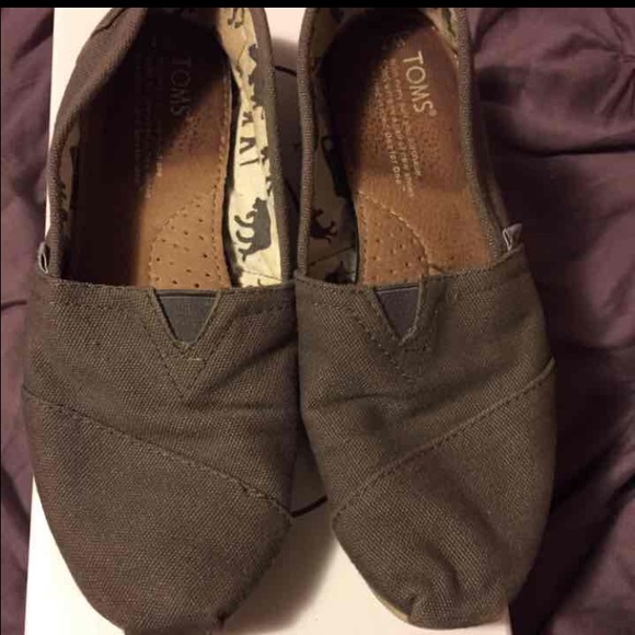 Toms