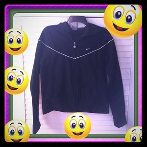 Good Condition❤️NIKE fleece black/white jacket❤️