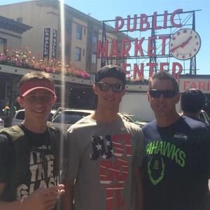 Meet your Posher, Clay