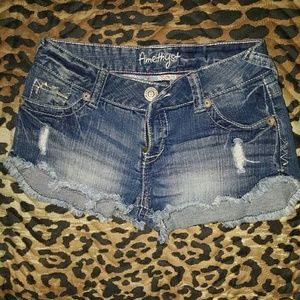 Amethyst Jeans brand.shorts