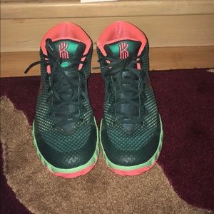 Kyrie 1 Flytrap